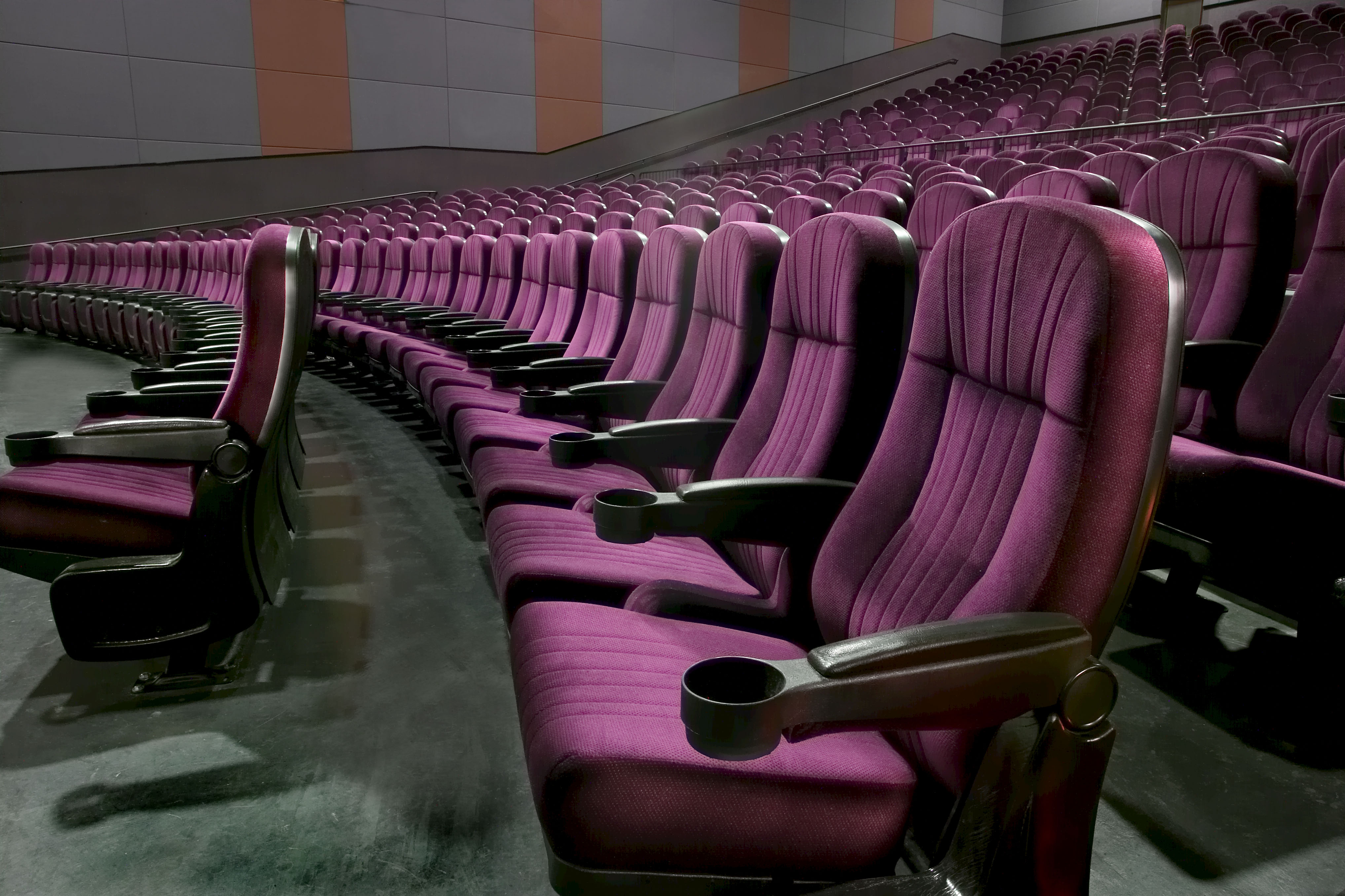 What Is Fixed Theater Style Seating? How to Calculate Fixed Theatre Seating