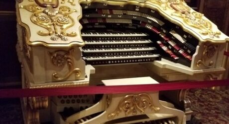 Kings Theatre Brooklyn New York organ photo by Cinema Treasures user Ken Roe
